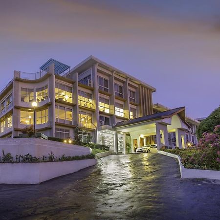 Hotel Topaz Канди Экстерьер фото