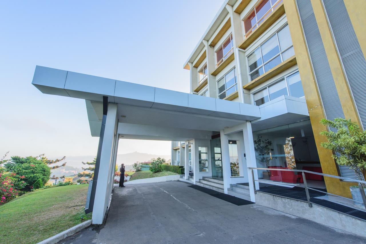 Hotel Topaz Канди Экстерьер фото
