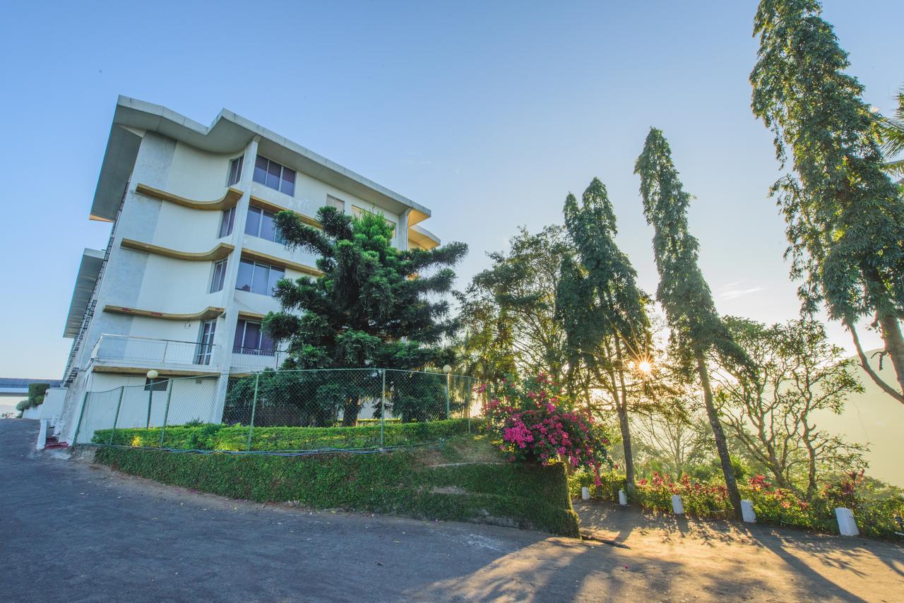 Hotel Topaz Канди Экстерьер фото